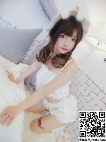二次元美女古川kagura &#8211; 少女睡衣 (16P)