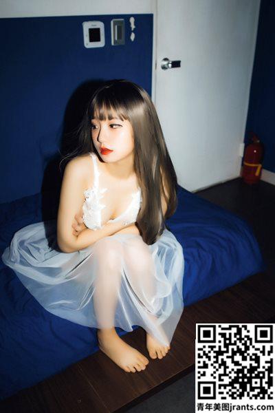 Jeong Jenny   – Jenny 的成熟 – Moon Night Snap (80P)