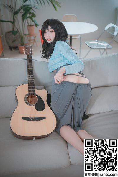 BamBi《吉他少女2》无害躁大秀白嫩身躯 (80P)