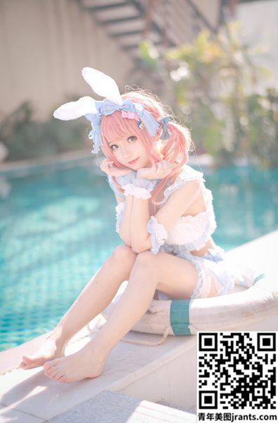 [花柒Hana]小白兔泳装 甜心美颜掳获你 (37P)