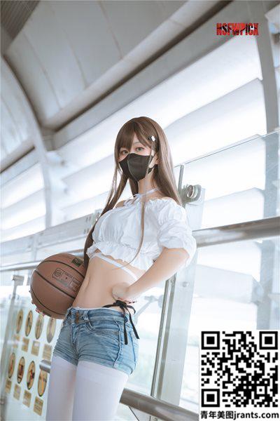 美女能与你一同打篮球吗