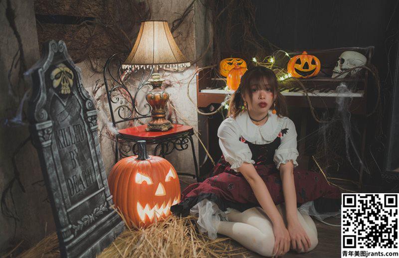 Lolita girl Halloween photoset