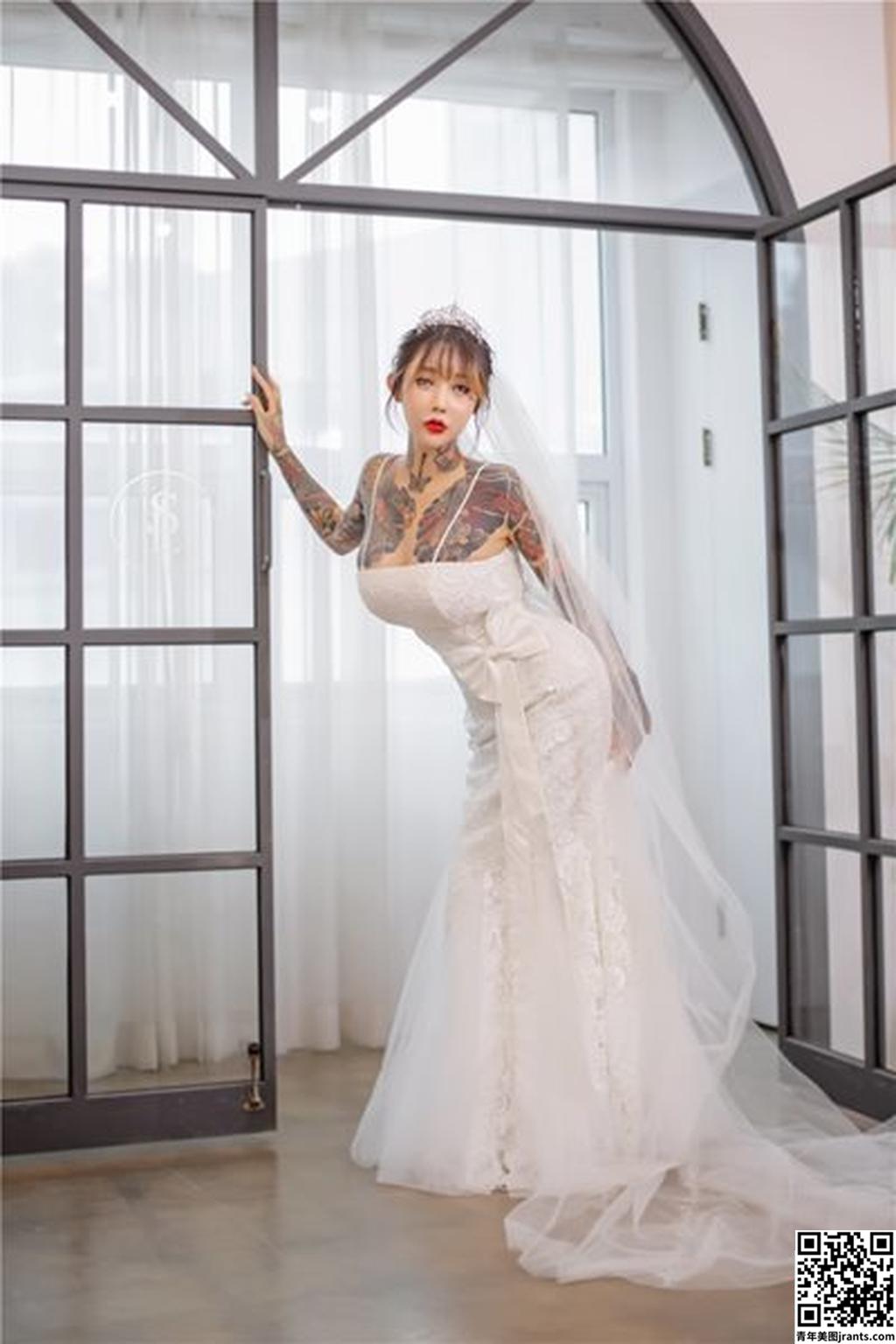 SAINT Photolife &#8211; YoKo VOL. 01 &#8211; Cat Bride