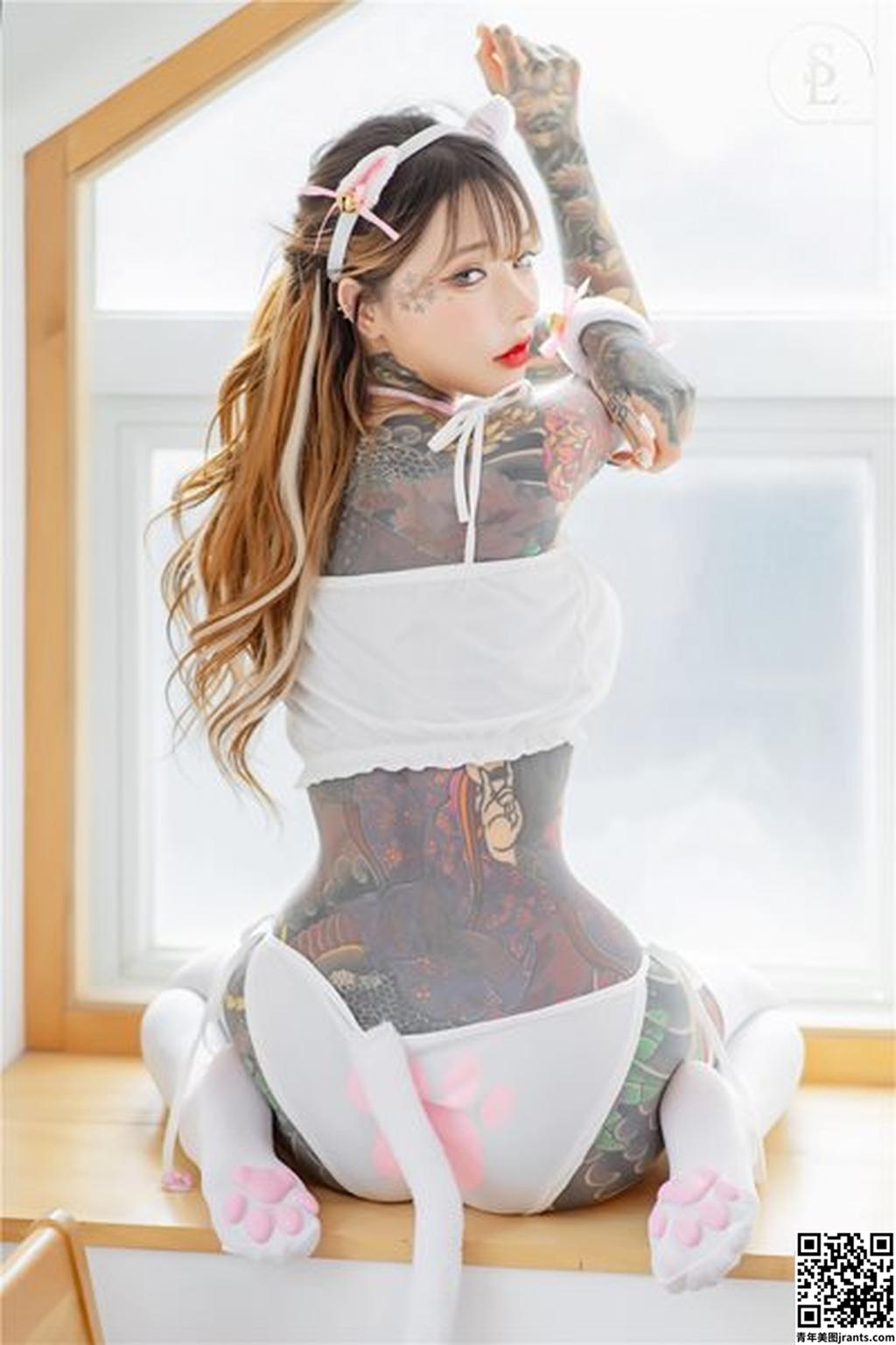 SAINT Photolife &#8211; YoKo VOL. 01 &#8211; Cat Bride