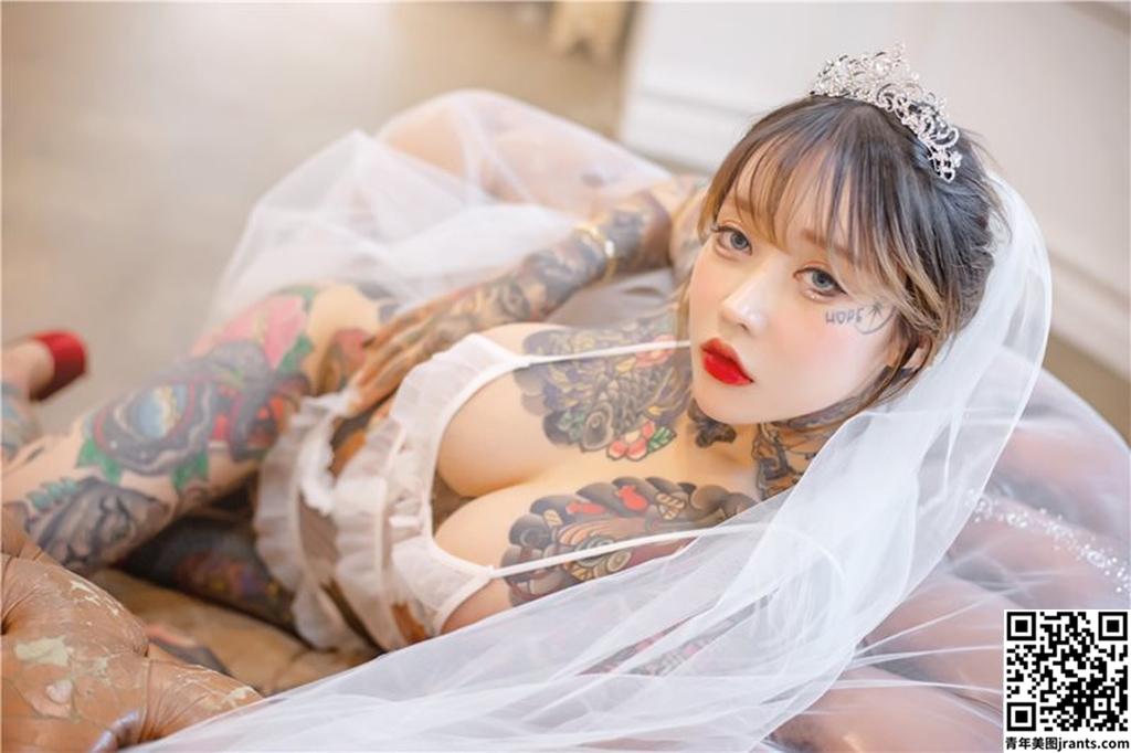 SAINT Photolife &#8211; YoKo VOL. 01 &#8211; Cat Bride