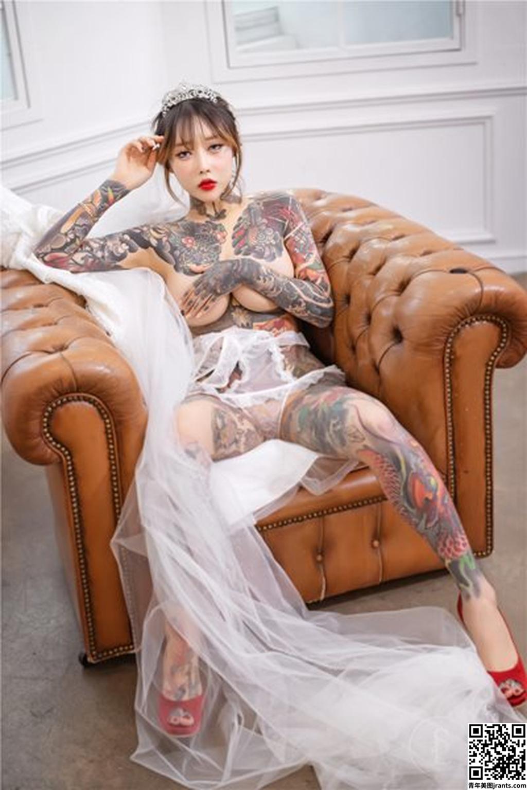 SAINT Photolife &#8211; YoKo VOL. 01 &#8211; Cat Bride