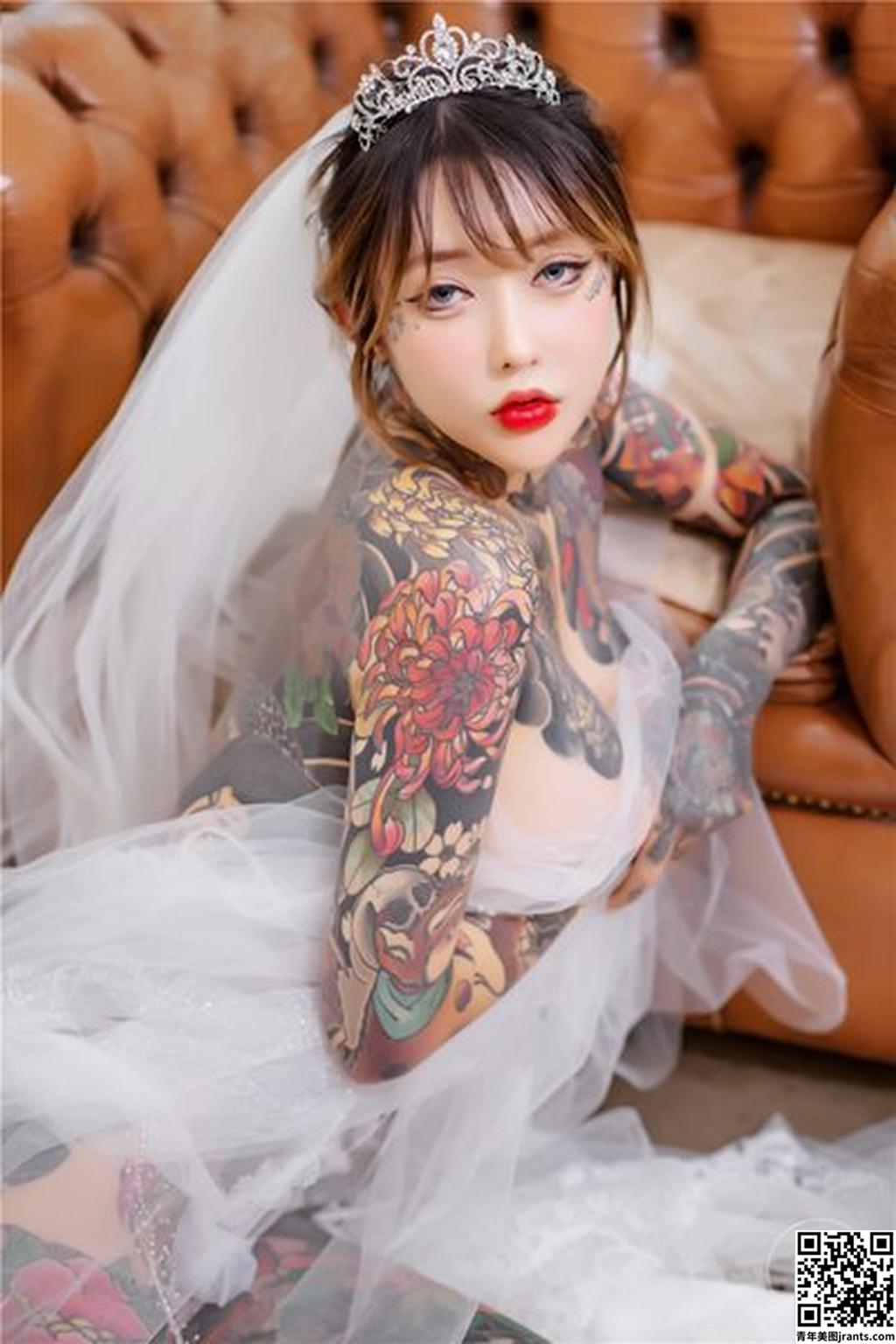 SAINT Photolife &#8211; YoKo VOL. 01 &#8211; Cat Bride