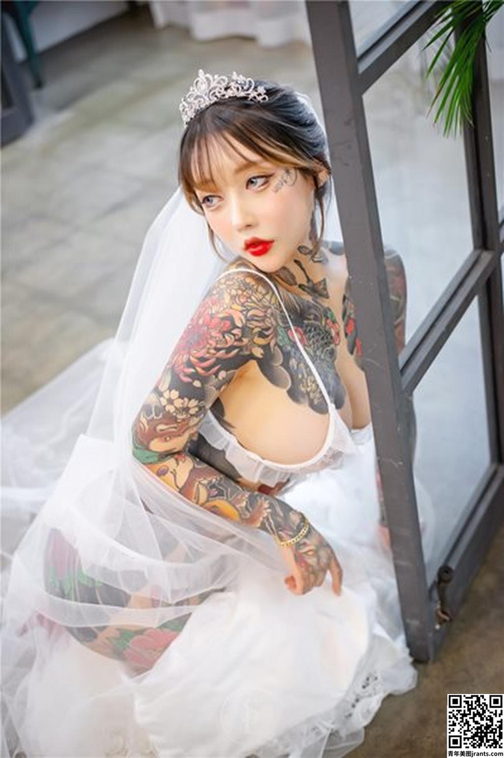 SAINT Photolife &#8211; YoKo VOL. 01 &#8211; Cat Bride