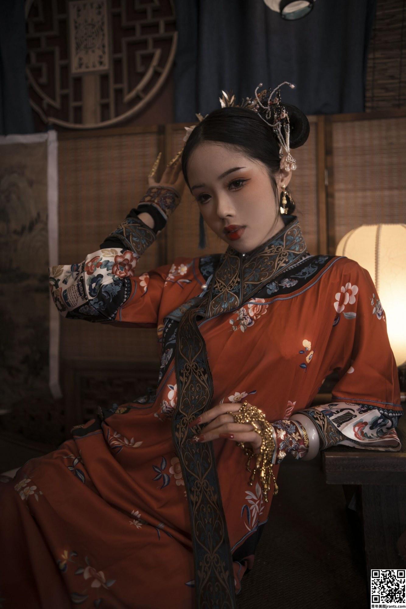 钛合金TiTi《满清服装》