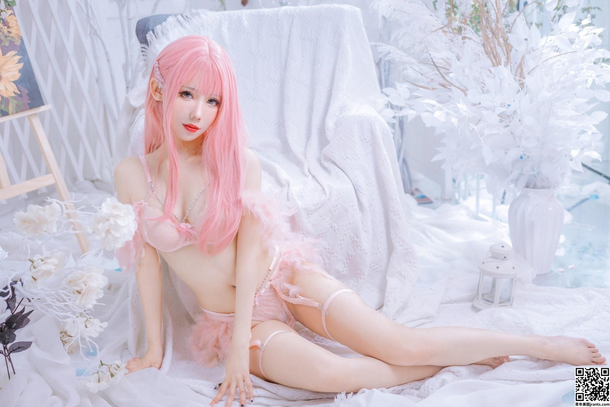 仙女月 – 粉色内衣