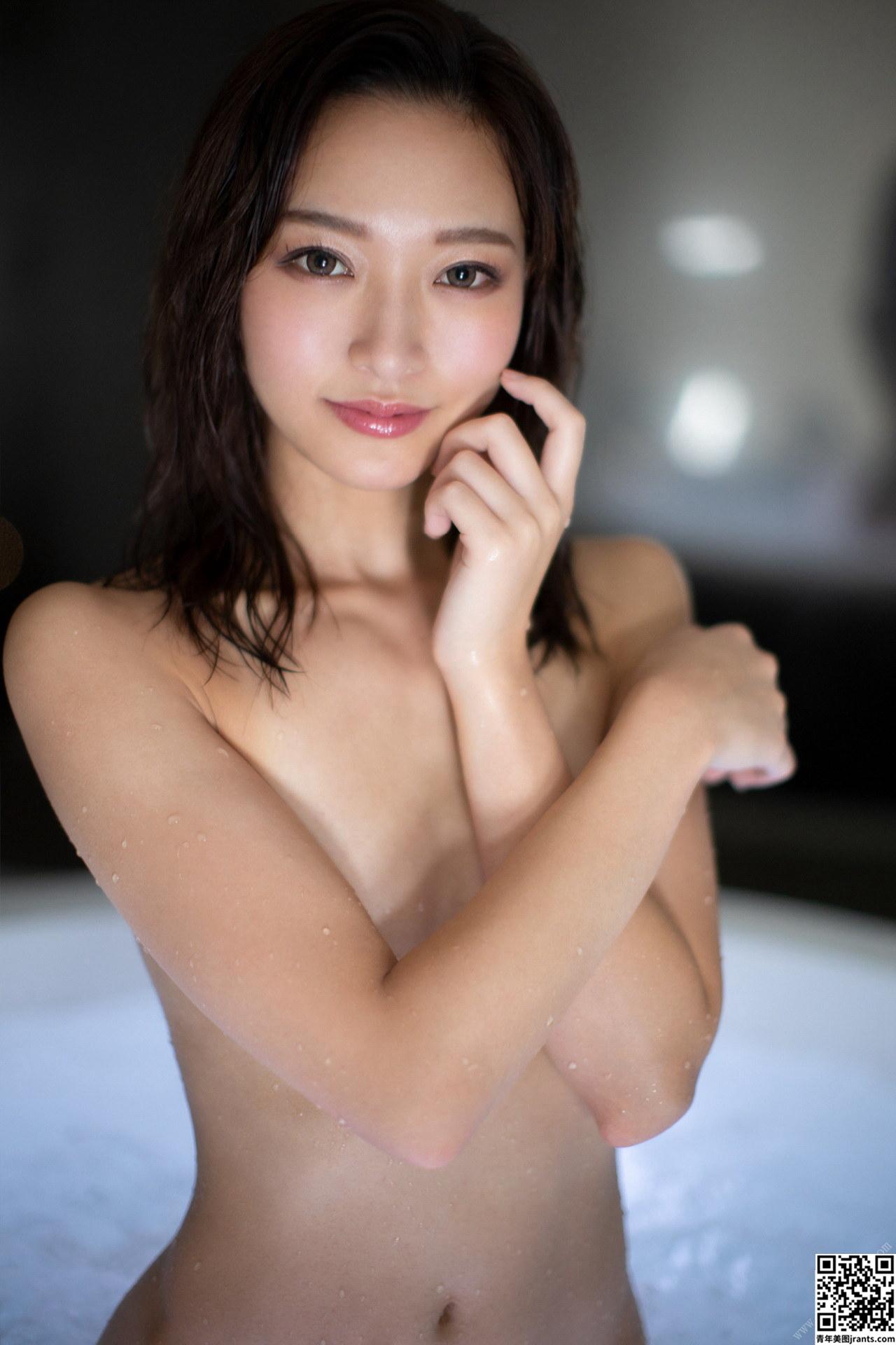 Yu Rukawa 流川夕 &#8211; First naked First take off はじめての裸 初脱ぎ 02