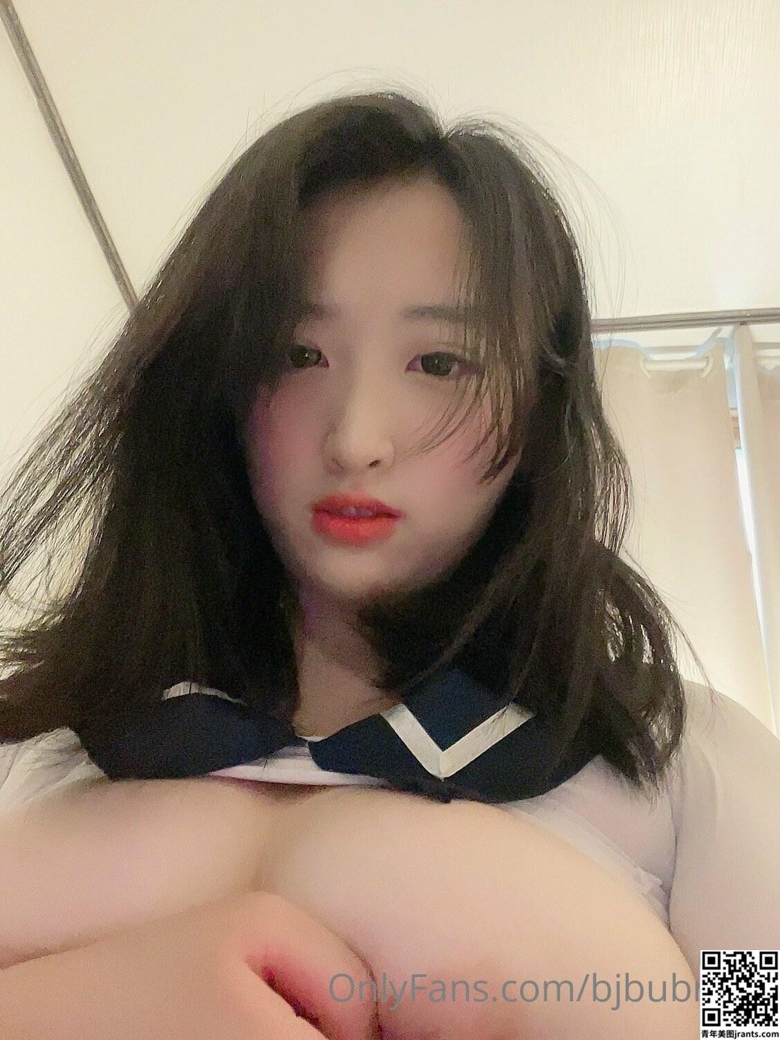 Onlyfans斯文眼镜反差婊Bjbubr