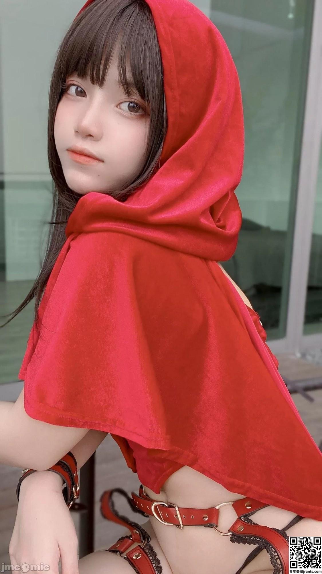 Angel Chan &#8211; Red Riding Hood
