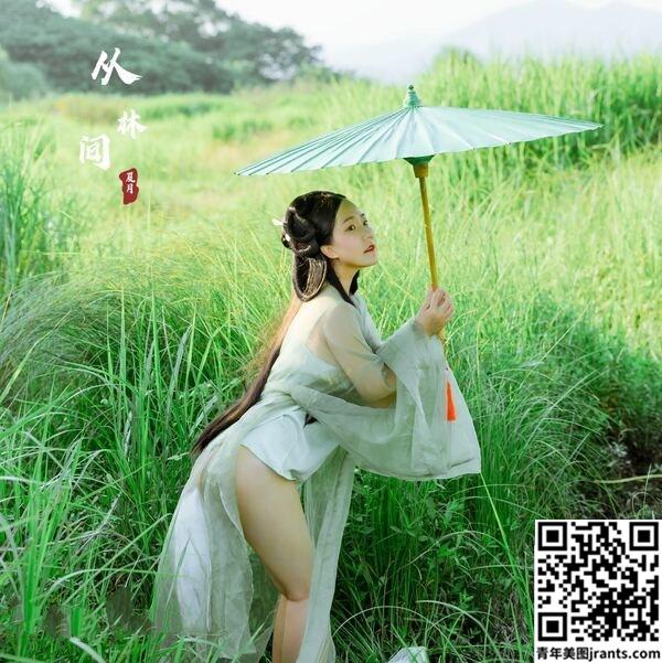 国模夏月人体私拍套图