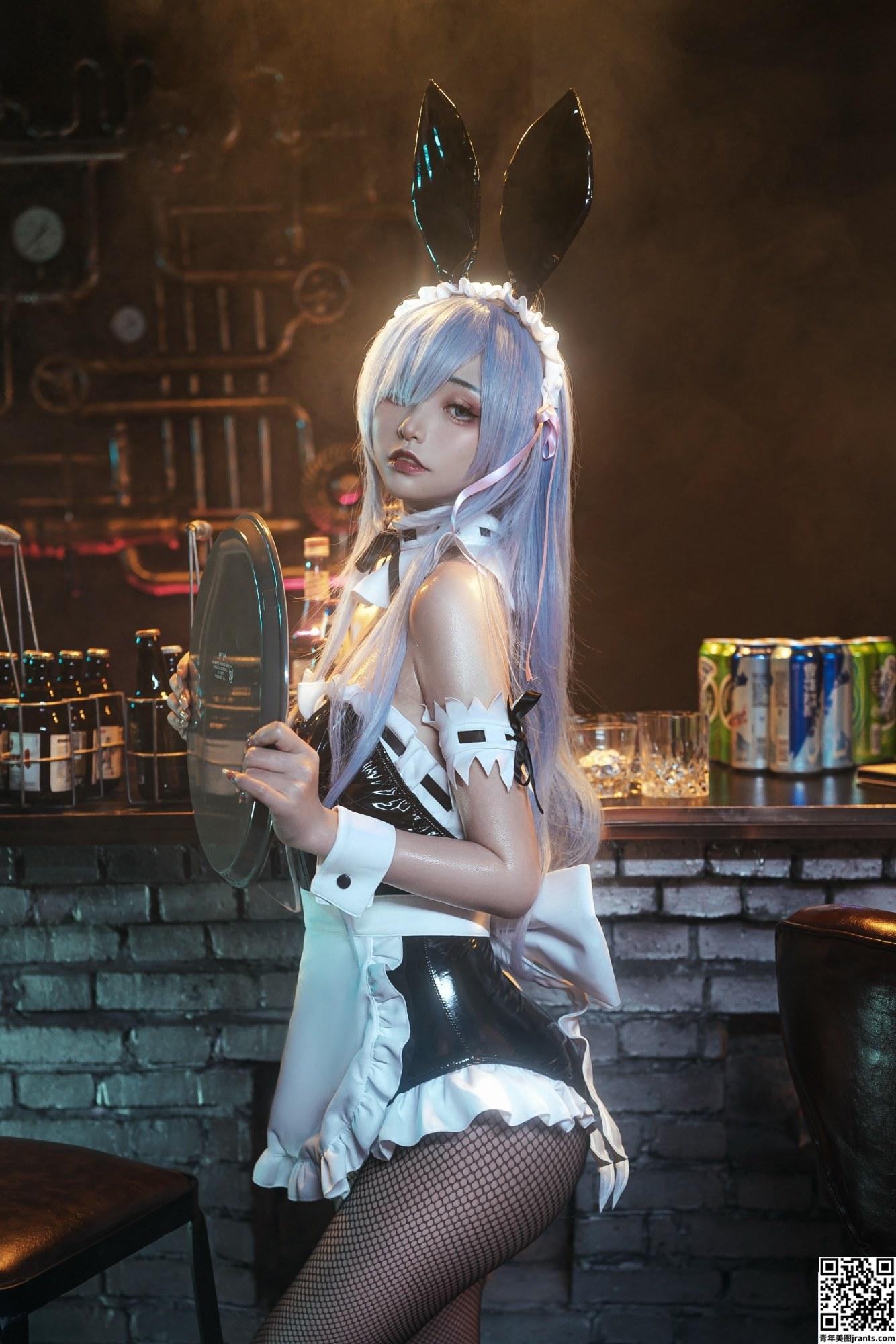 [COSPLAY] 爆机少女喵小吉 – 从零开始的夜生活