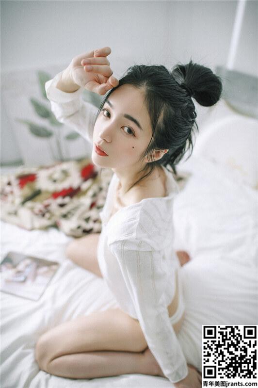 XIANXIAN CHEN 仙仙辰