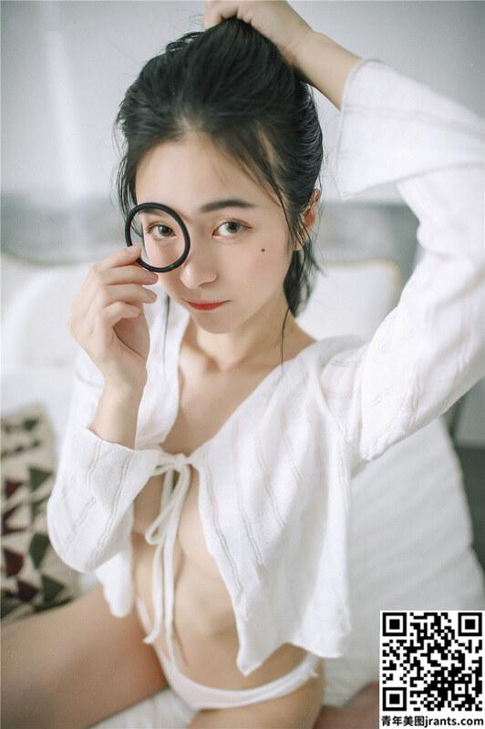 XIANXIAN CHEN 仙仙辰