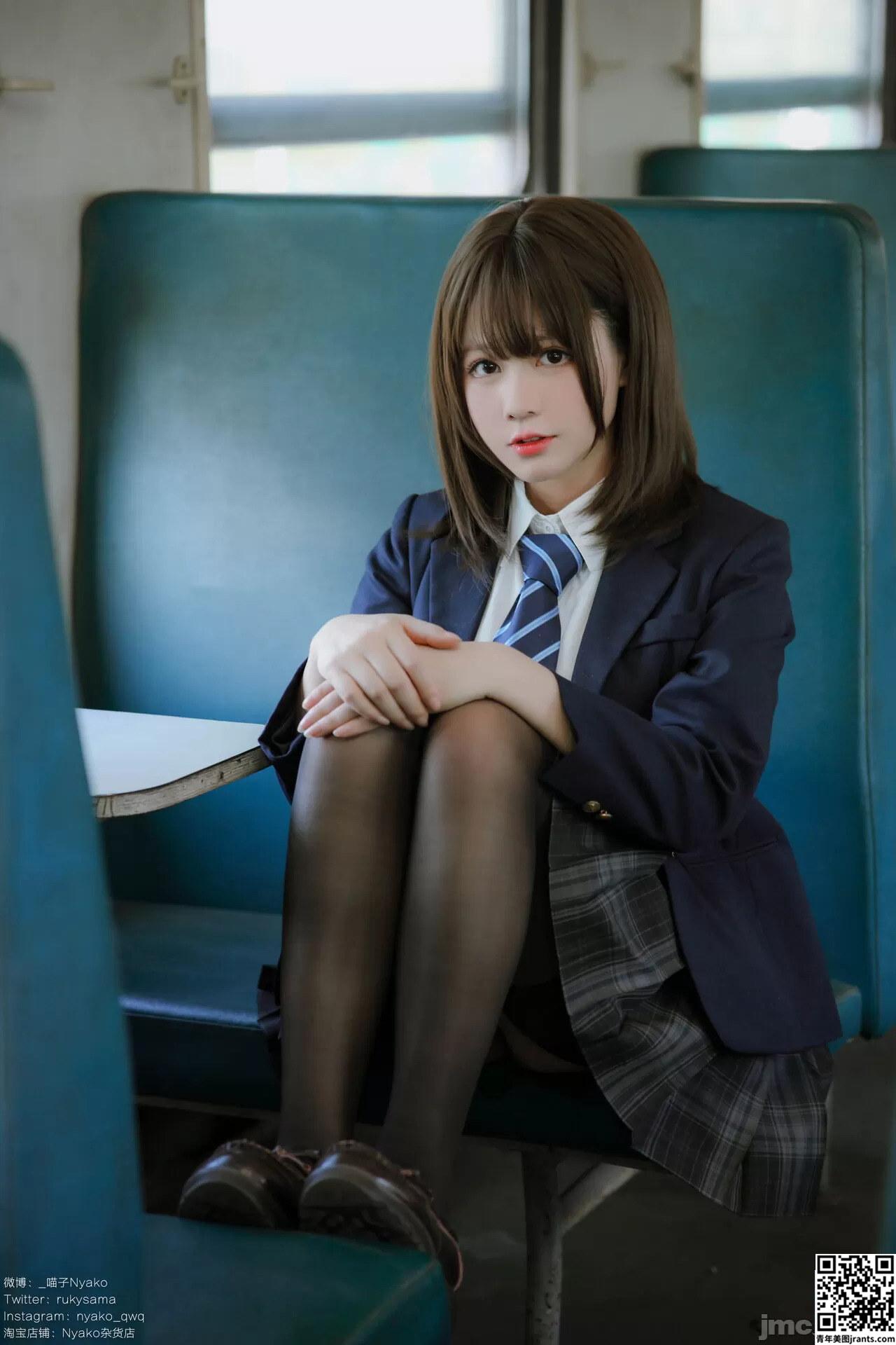 Nyako喵子 &#8211; 火车JK制服