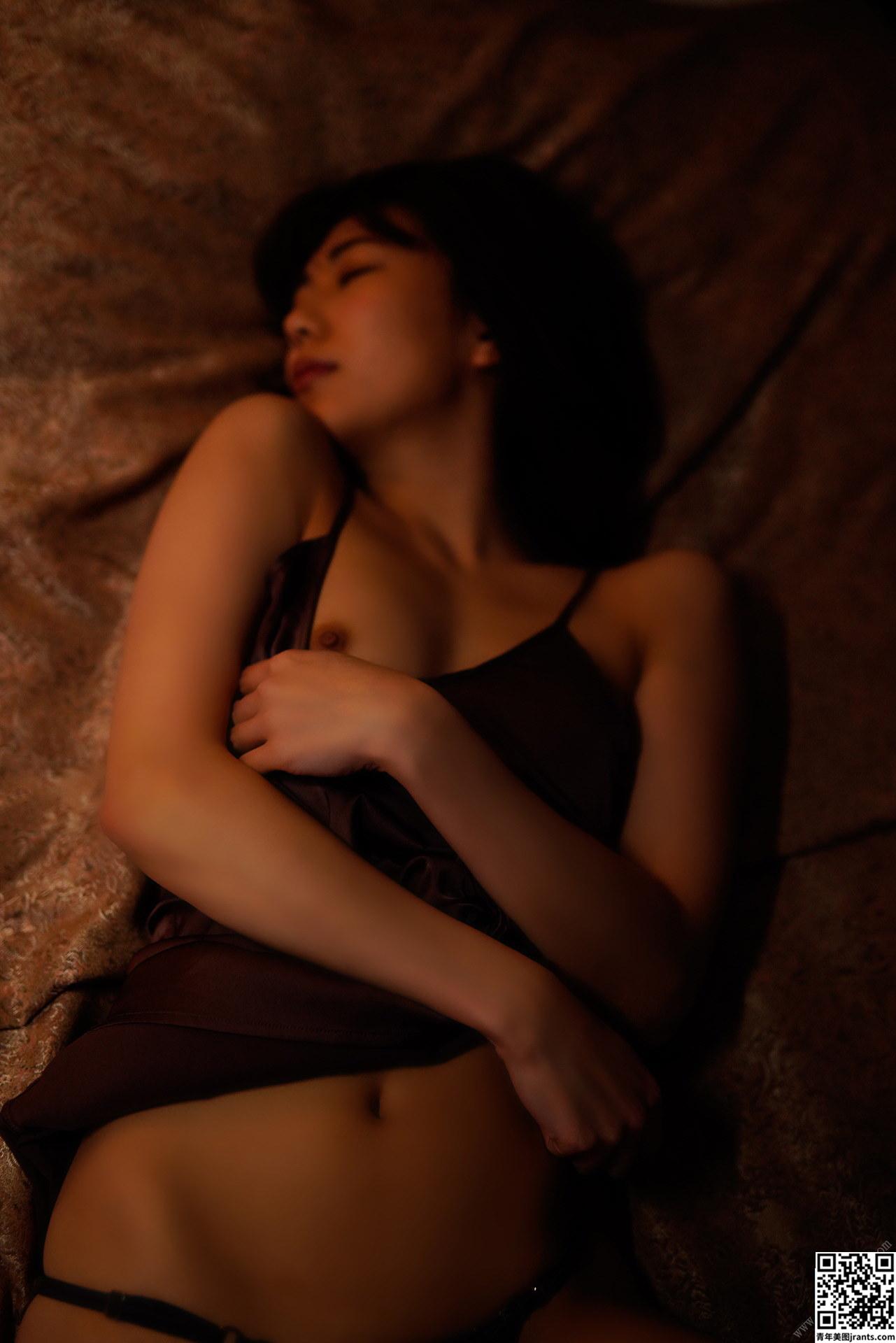 Aika Yamagishi 山岸逢花 &#8211; Hana to Ai -Passion- 花と逢 热情