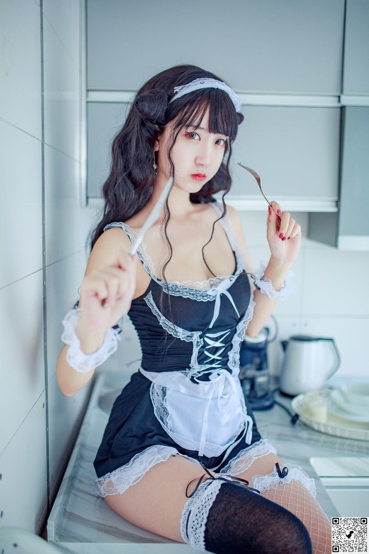 [Coser] 黑川 &#8211; 小恶魔女仆装