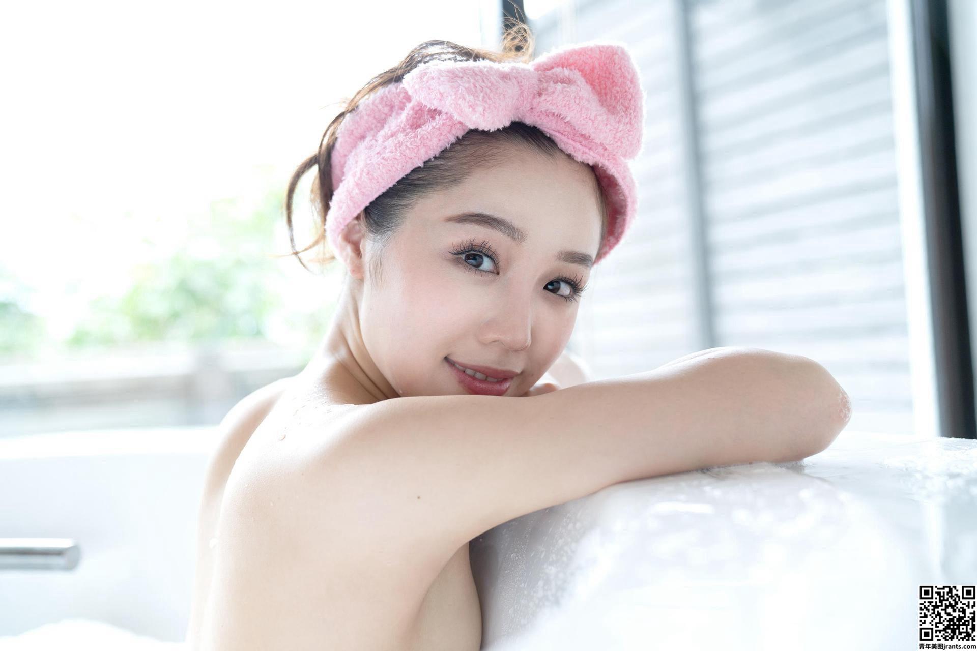 Anna Ishida 石田安奈 &#8211; ANNA AND YOU