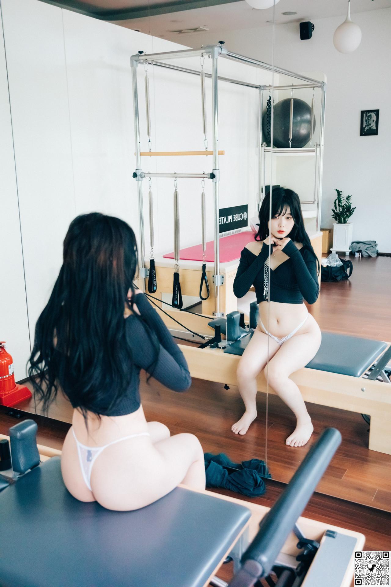 ZIA.Kwon , [Loozy] Pilates Instructor Set.02