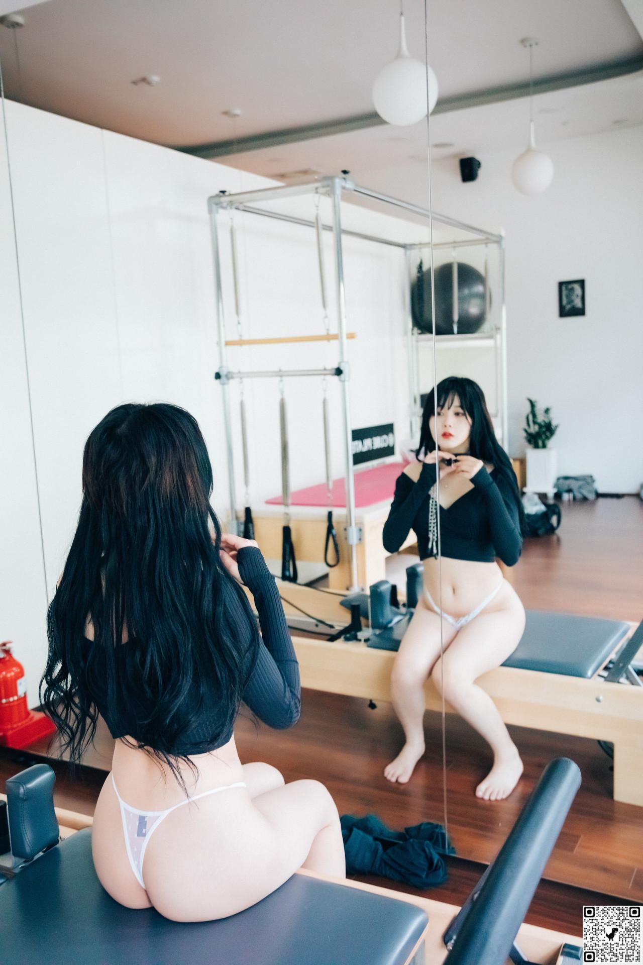 ZIA.Kwon , [Loozy] Pilates Instructor Set.02