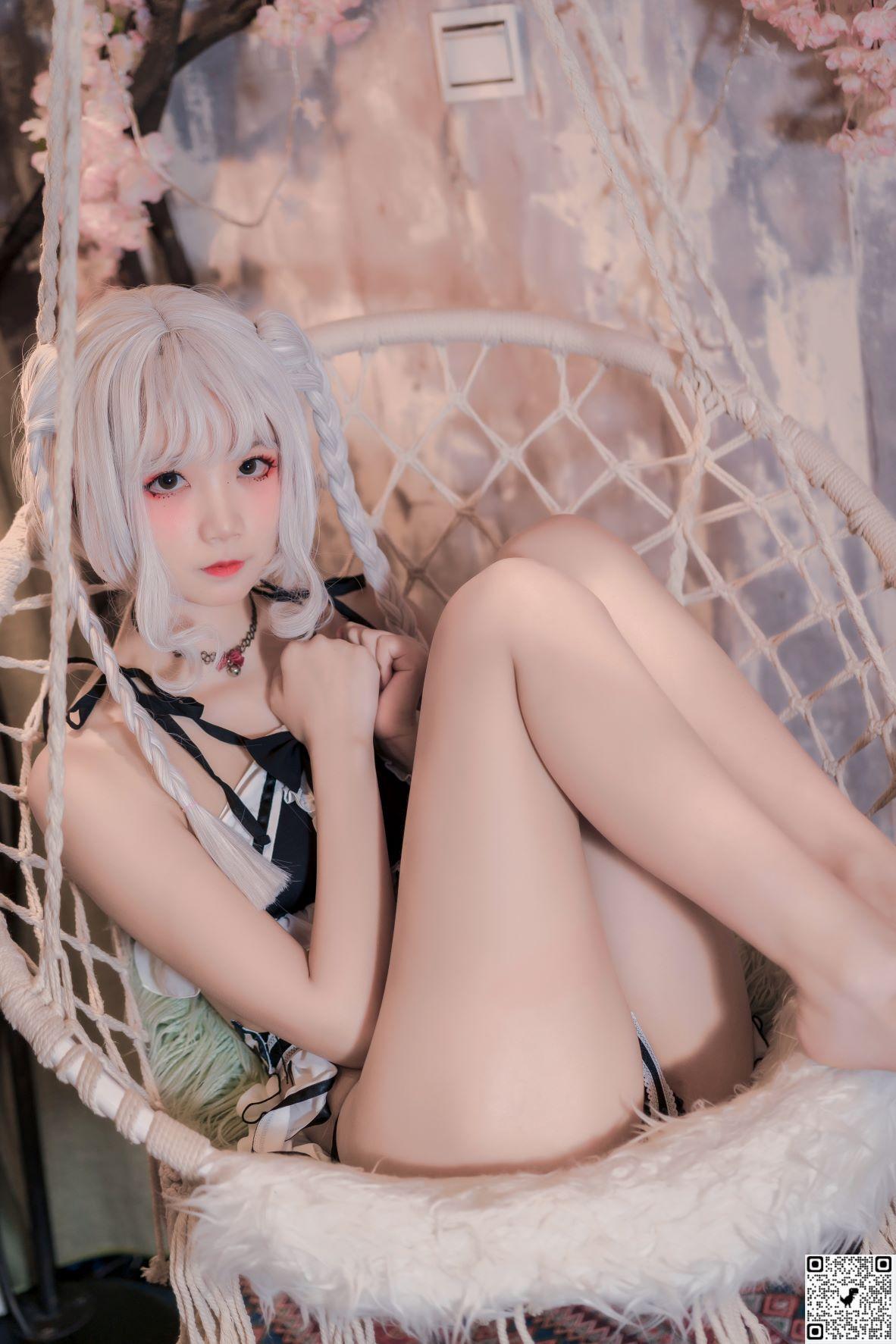 [Coser] 五更百鬼 &#8211; 圣女「吊带黑丝」