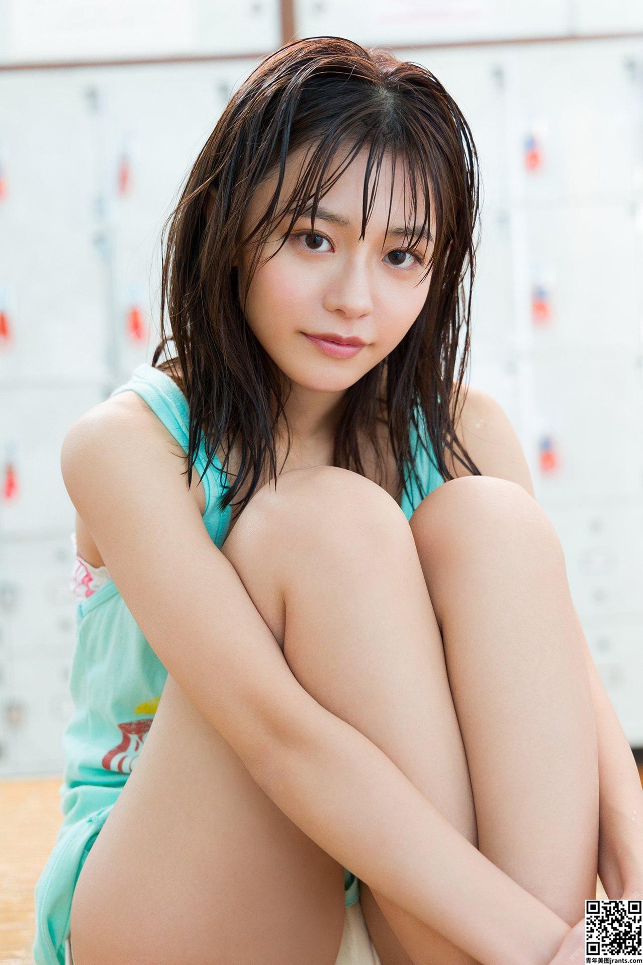 Yui Asakura 浅仓唯　Who’s Hot Spisan Gravure Photobook (58P)