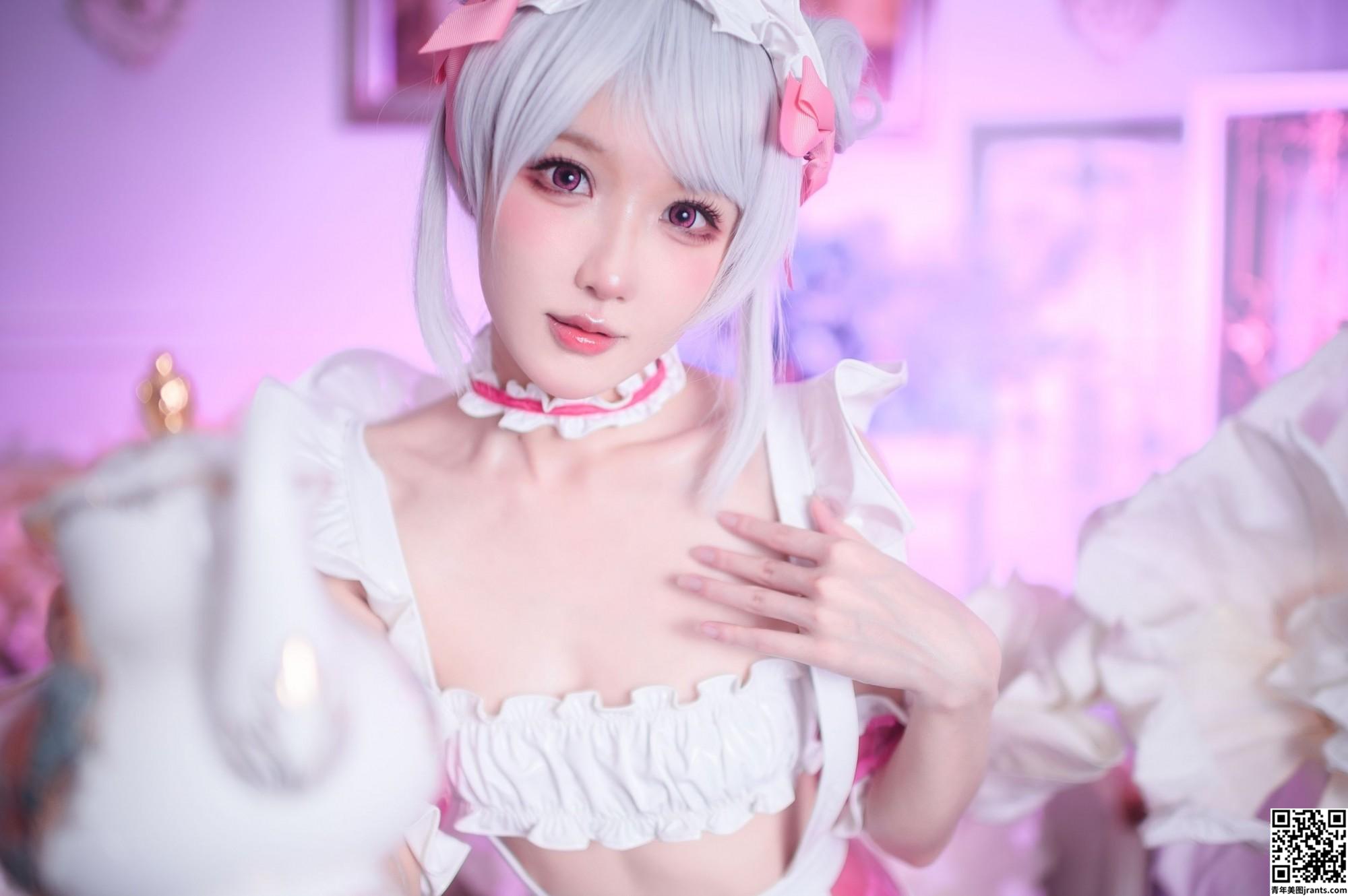 [Coser] 阿包也是兔娘 – 七夕粉粉女仆 (48P)