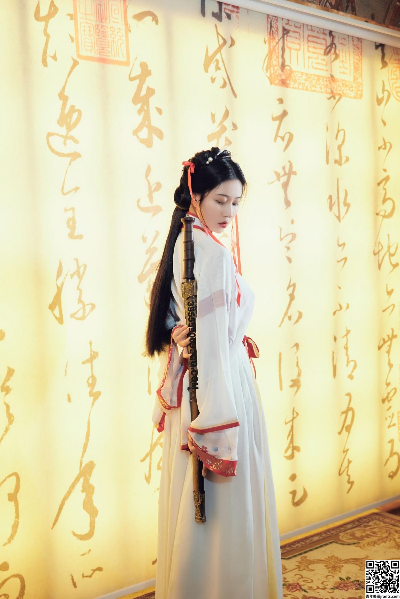 [Coser] 年年 – 如梦令 (41P)