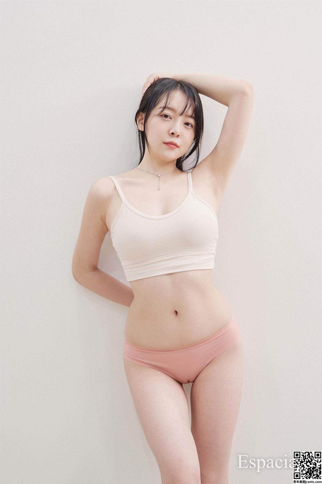 [HYUNIE] 韩国美眉迷人视角……超完美身材让人陶醉 (47P)